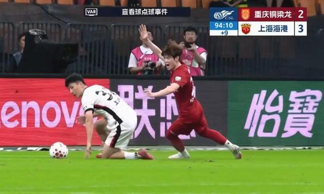 官方:邓卓翔再次出任武汉三镇主教练,并继续兼任体育总监