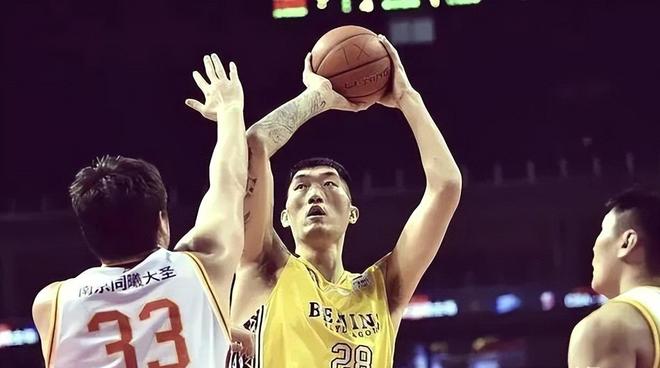 中国男篮短训营：首批裁员李炎哲伊力福拉提赵柏清 还剩18人名单
