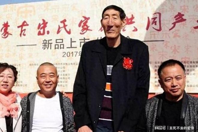 乒乓球全锦赛:马龙/许昕晋级男双4强