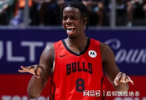 大鱼来了!摩西布朗被多支CBA球队疯抢,广东队将重金完成补强?
