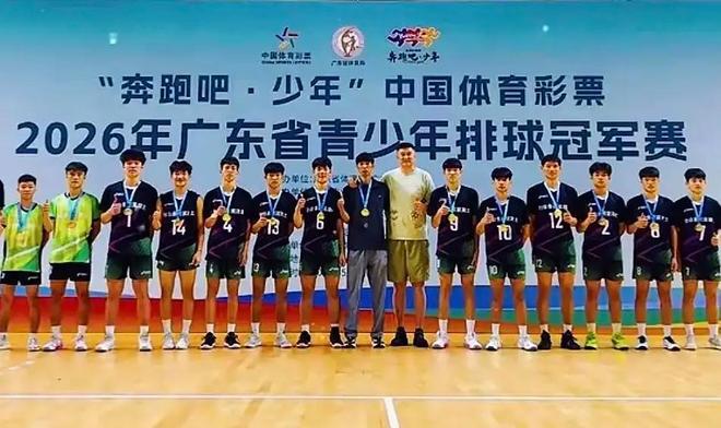 无缘欧冠后米兰地震 官宣3大高管离任+58岁阿莱格里下课 新帅曝光