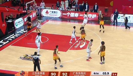 春融锐评丨何以滇超？决赛将至 但赢家不止一个 拓东之夜 为每一份热爱点亮